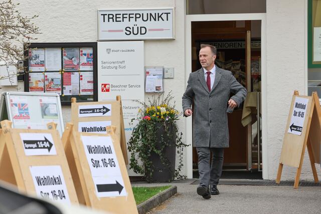 Vizebürgermeister Bernhard Auinger (SPÖ) hat bereits gewählt. | Foto: Franz Neumayr