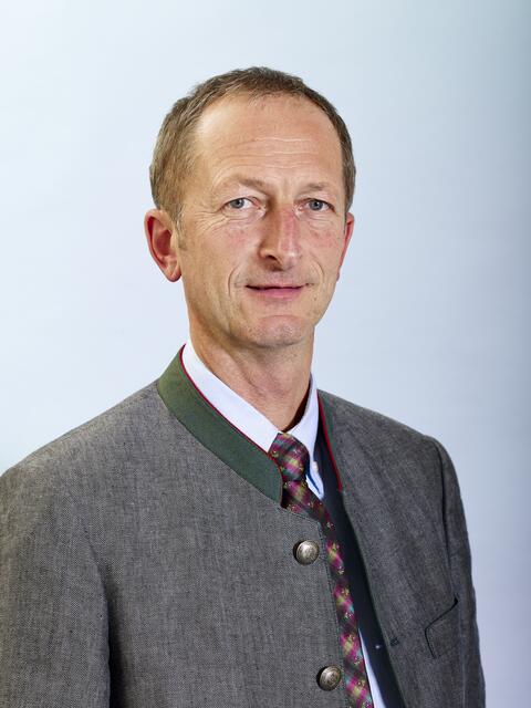 Der SPÖ-Kandidat Johann Ganitzer setzte sich gegen den langjährigen ÖVP-Bürgermeister Johann Rohrmoser in Großarl durch.  | Foto: ÖVP