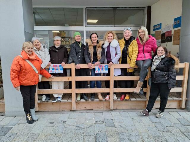 Präsidentin Susanne Scheran (2. v. rechts) und Mitglieder des Soroptimist Club Lienz/Osttirol. | Foto: Soroptimist Club Lienz