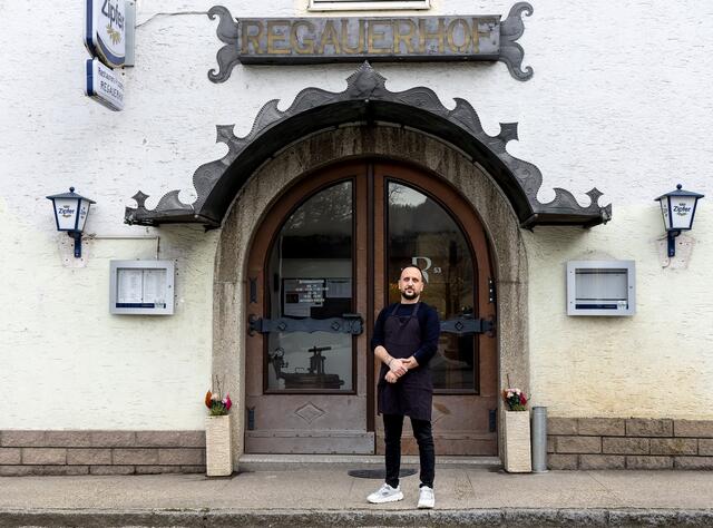 Emir Zenuni am letzten Arbeitstag im Regauerhof