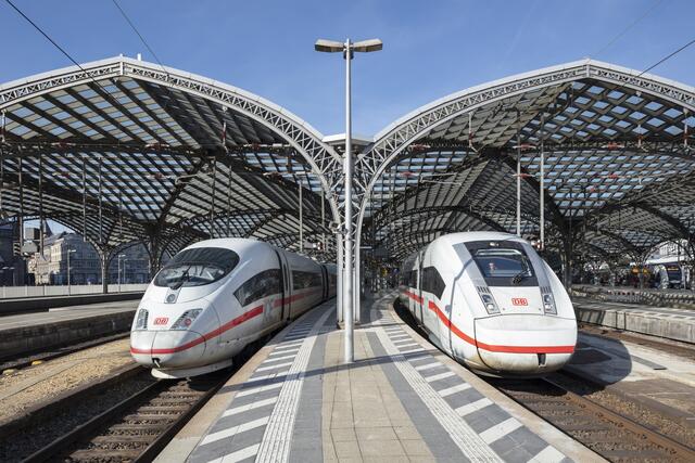 Betroffen ist sowohl der Fernverkehr als auch der Regionalverkehr innerhalb Deutschlands. (Archiv) | Foto: Deutsche Bahn AG / Axel Hartmann