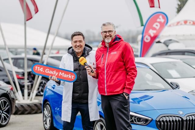 Thomas Feldbacher, langjähriger Mitarbeiter der Gady Family mit Moderator Thomas Axmann. | Foto: Michaela Lorber