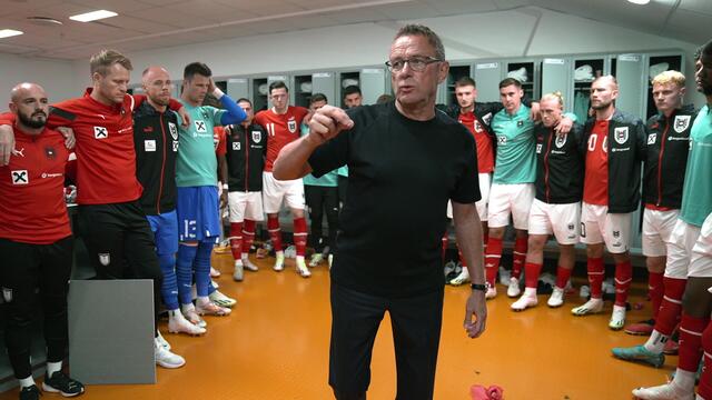 "Ralf Rangnick, David Alaba und Co. wurden bei den Schlüsselmomenten der erfolgreichen EM-Qualifikation hautnah bis in die Kabine begleitet", so Bernhard Neuhold, Geschäftführer der ÖFB-Wirtschaftsbetriebe. 
 | Foto: CANAL+ / ÖFB-TV