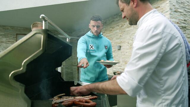 "Ich bin überzeugt, dass wir hier allen Fußballfans in Österreich einzigartige und sehenswerte Einblicke ins Innenleben des Nationalteams liefern können", freut sich Bernhard Neuhold. | Foto: CANAL+ / ÖFB-TV