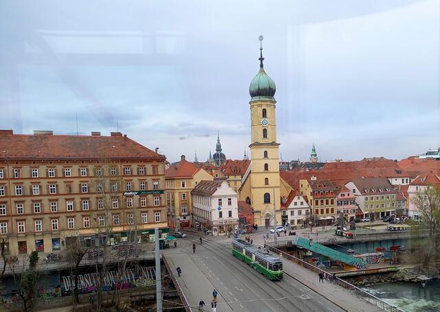 Blick auf die Franziskaner Kirche  | Foto: H.Bachinger 