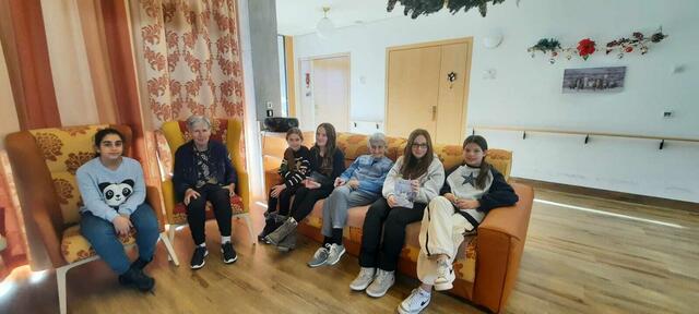 Wie schön und wertvoll Zeit miteinander sein kann, zeigte das Projekt einer weiteren SchülerInnengruppe. | Foto: MS Egger-Lienz