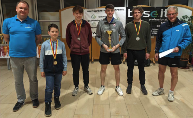 Siegerehrung U21: André Pierre Kases (3.v.r.) ist Landesmeister. | Foto: UTTC Oberwart