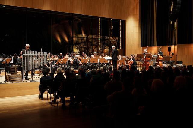 Auch die Uraufführungen dieses Konzertabends werden zu einem späteren Zeitpunkt in CD-Form erhältlich sein.  | Foto: Amir Kaufmann
