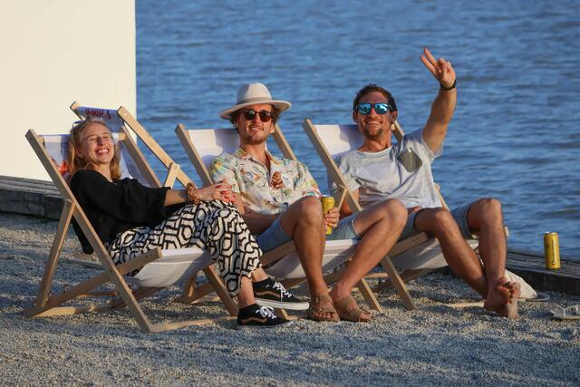  Sundowner mit Musik und cooler Stimmung genießen. | Foto: Surf Opening