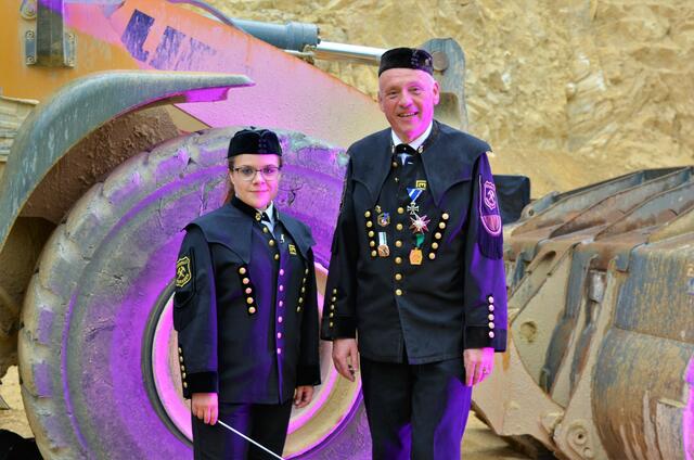 Kapellmeisterin Gloria Ammerer und Obmann Alfred Zechling von der Bergkapelle Leoben-Seegraben | Foto: WAFO