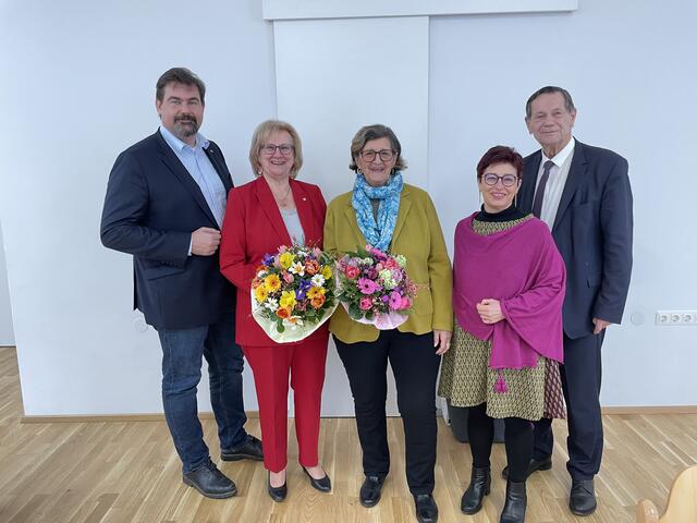 Stefan Steinbichler, Traude Eripek, Susanne Passet, Renate Gamsjäger und Hannes Bauer. | Foto: Nina Taurok