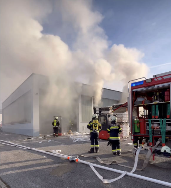 Feuerwehr ist in Waidmannsdorf im Einsatz. | Foto: Feuerwehr St. Ruprecht