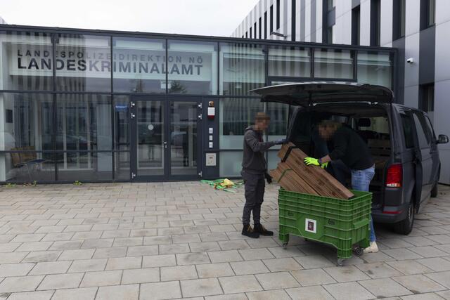 Foto: LPD NÖ Kontr Ing. Oliver Greene und Kontr Lukas Topf BSc