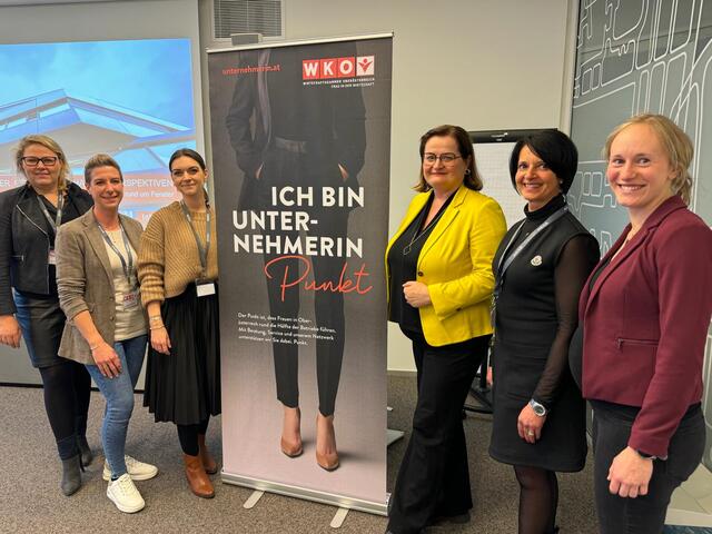 Martina Schwarz (Stv. Bezirksvorsitzende FidW Linz-Land), Marion Kullmann (Aktivteam FidW LL), Silke Neulinger (FidW Referentin Bezirk Linz-Land), Anette Klinger (Mitglied der Geschäftsführung bei IFN Beteiligungs GmbH), Claudia Stelzl-Schürer (Stv. Bezirksvorsitzende FidW Linz-Land), Petra Strauß (Bezirksvorsitzende FidW Linz-Land) (v. l. n. r.). | Foto: WKO LL