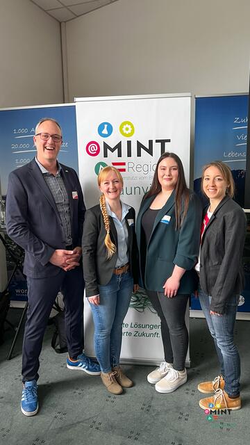 Matthäus Radner (TIZ), Petra Moser (Greiner), Celine Willersberger (TCG-Unitech) und Marietta Schernhammer von der Firma Fronius (v.li.). | Foto: TIZ