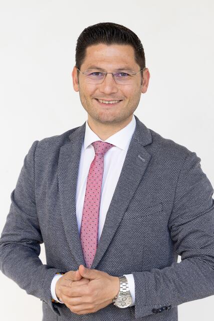 Der Kassenärztliche Referent in der Ärztekammer Steiermark, Alexander Moussa gibt seine Meinung zum Thema ab. | Foto: Ärztekammer Steiermark/Schiffer
