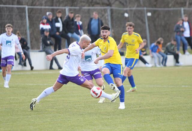 Can Alak leitete das 1:0 mit einem wunderbaren Zuspiel auf Michael Augustin ein. | Foto: sportszene.tirol/Leitner