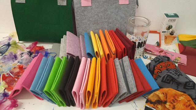 Eltern-Kind-Pass- und Reisepass-Hüllen von
https://www.filzlaus-shop.at/