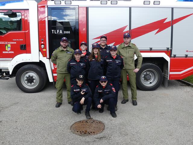 1. Reihe v.l.n.r. Felix Ahammer, Tobias Wechsler
2. Reihe v.l.n.r Dominik Pangerl, Maya Feinauer, Jan Hautzinger
3. Reihe v.l.n.r Jugendbetreuer Martin Weber, Franz Friedrich Hufnagl, Franz Josef Egger, Kommandant Christian Spießberger