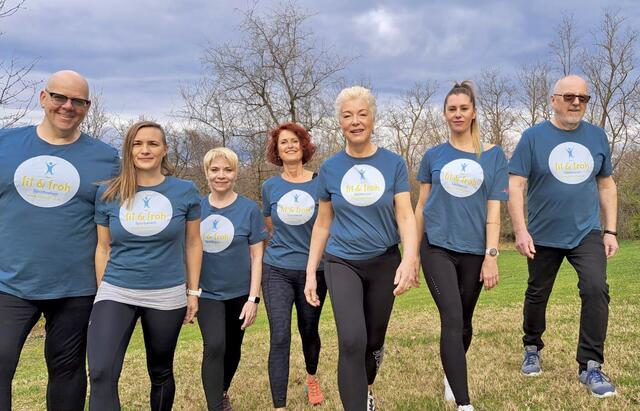 Hier ist das Team "Fit und Froh" - Von links nach rechts: Thomas Leopold, Andrea Bogner-Geisendorfer, Daniela Maurer, Doris Treitler, Martina Leopold, Sabrina Reichenpfader und Hans Vodicka.
 | Foto: Fit und froh