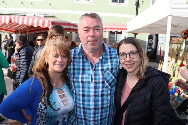 Karin Hribar mit Walter und Christina Cik | Foto: Christopher Polesnig