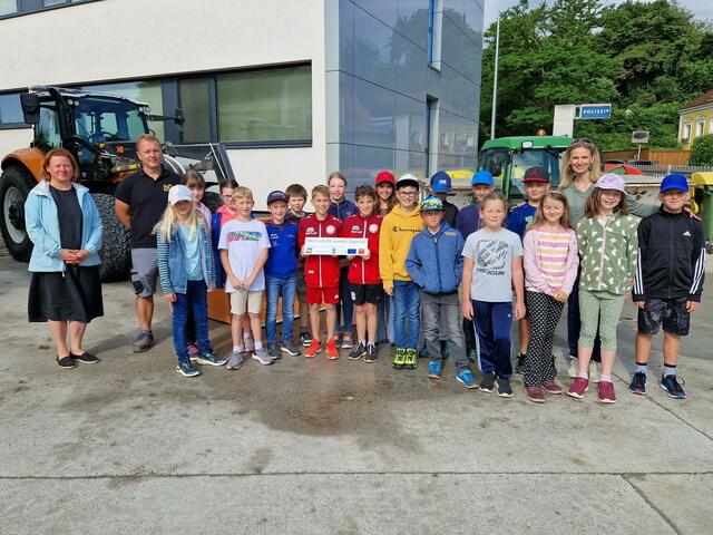 Betriebsbesuche der Volksschule. | Foto: BÖ Ortsmarketing