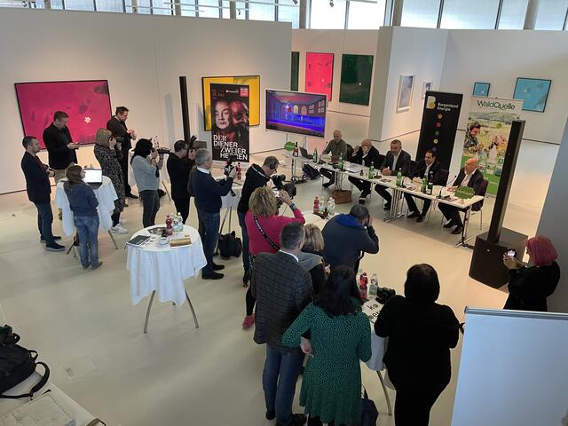 Reges Medieninteresse bei der Pressekonferenz am Montagvormittag im Kulturzentrum Eisenstadt | Foto: Tscheinig