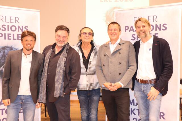 Peter Esterl, Martin Leutgeb, Christian Kolonovits, Hartmut Schörghofer und Karl Anker (v.l.). | Foto: Nimpf