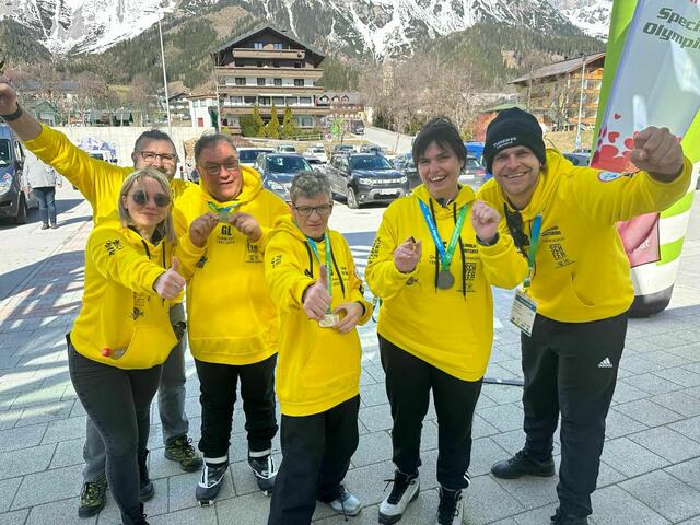 Die LebensGroß-Mannschaft in Schladming | Foto: LebensGroß