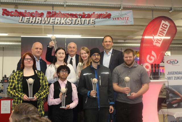 Andrea Rauscher Hollabrunner Lehrling: Romana Grubmüller gewinnt Josef-Staudinger-Preis ...