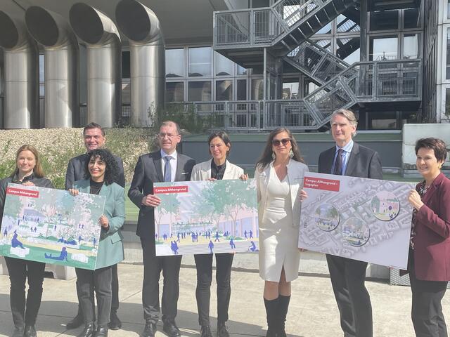 Die Präsentation fand bei strahlendem Sonnenschein statt. | Foto: Fabian Franz