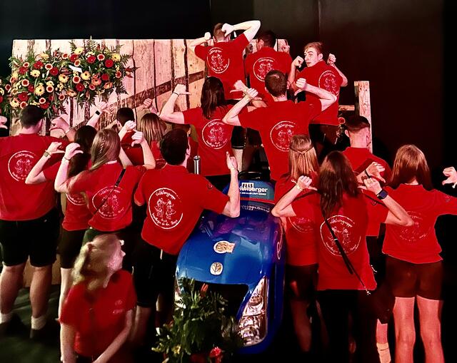 Die Landjugend Volkstanzgruppe Bezirk Waidhofen war im Herbst das erste Mal beim Projektmarathon mit dabei. | Foto: Hutter