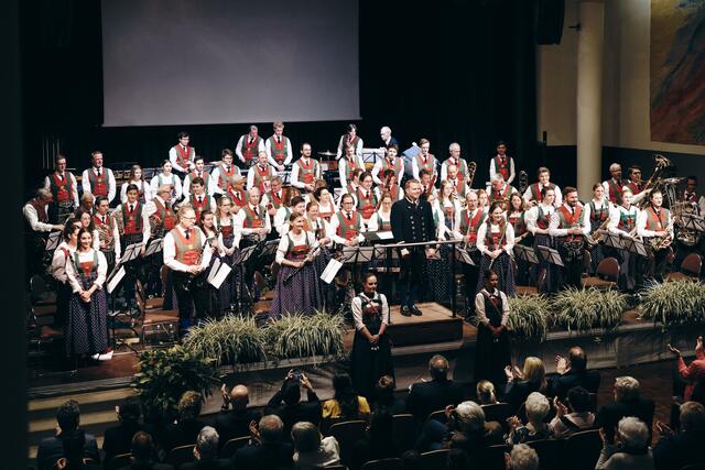 Seien Sie Teil eines unvergesslichen Abends.
Das nächste Frühjahrskonzert der Speckbacher Stadtmusik Hall findet am 4. Mai 2024 um 19:30 Uhr im Kurhaus Hall in Tirol statt.
 | Foto: Speckbacher Stadtmusik Hall