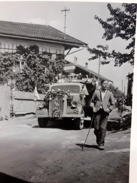 So wurden die Glocken 1948 nach Axams geliefert. | Foto: Archiv Elisabeth Zorn