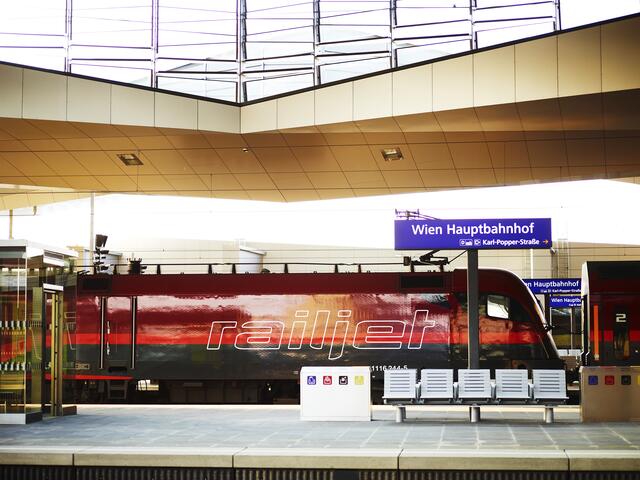 Etliche zusätzliche Verbindungen gibt es von bzw. nach Wien zu Ostern. | Foto: ÖBB/Philipp Horak