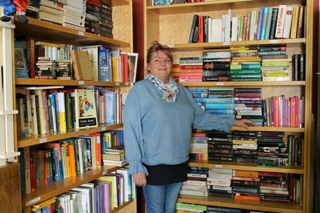 Obfrau Christine Koblmiller freut sich auf den neuen Start in Stöttera mit dem Secondhand-Shop | Foto: Jennifer Flechl