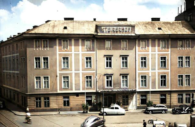 Das ehrwürdige Hotel "Steirerhof", bevor das Gebäude am Jakominiplatz 1989 abgerissen wurde. | Foto: Sammlung Kubinzky