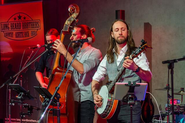 Sorgten in bewährter und beliebter Manier für den musikalischen Rahmen: die Long Beard Brothers | Foto: RegionalMedien