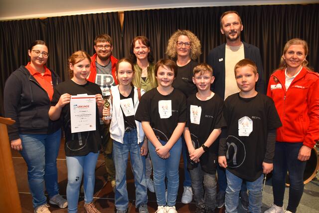 Helfi Bewerb 3 Platz: VS Dimbach 1.  | Foto: Zinterhof