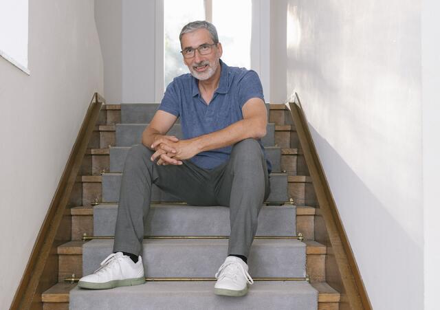 Lothar Trierenberg macht nach der Sanierung die Villa zugänglich.  | Foto: Mafalda Rakoš