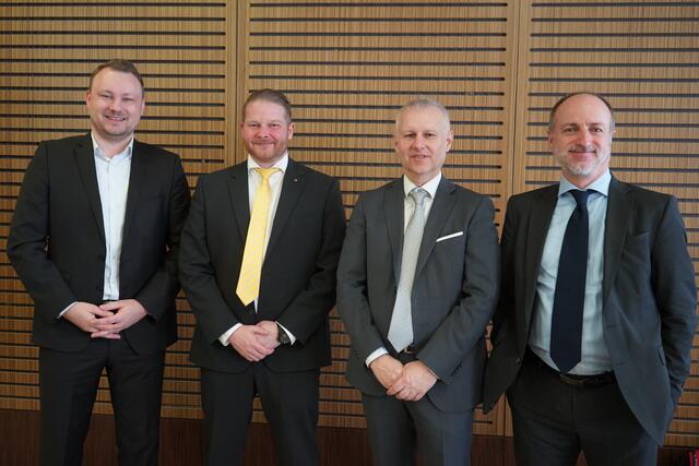 Lukas Bayer, MA, Christoph Wachtler, Direktor Franz Eidler und Mag. Hans-Christian Trajer beim Unternehmerfrühstück der Raiffeisenbank Frauenkirchen-Mönchhof-Podersdorf am See | Foto: Andrea Glatzer