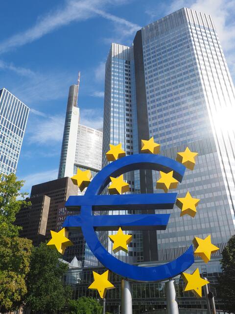 Die ab Mitte 2024 erwartete Lockerung der Geldpolitik inklusive Zinssenkung durch die Europäische Zentralbank (EZB) soll der heimischen Wirtschaft wieder Aufschwung verleihen. | Foto: Pixabay