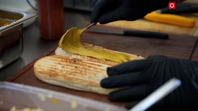 Auch die Brötchen stammen aus der Region. | Foto: Stefan Schubert