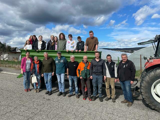 In Neckenmarkt kamen zahlreiche Freiwillige zusammen, um die Straßenzüge von achtlos weggeworfenen Mist zu befreien. | Foto: Gemeinde Neckenmarkt