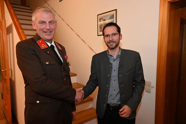 Komm. Günter Raffelsberger mit Bgm. Martin Pelzer