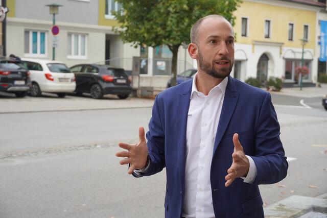 David Egger-Kranzinger (SPÖ) will nun als neuer Bürgermeister von Neumarkt am Wallersee, die Dinge in seiner Heimatgemeinde anpacken. | Foto: Emanuel Hasenauer