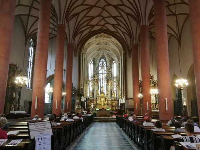 Die Villacher Stadtpfarrkirche hat den Vorteil, dass Menschen aus dem gesamten Stadtgebiet hier die Gottesdienste feiern. Sie ist nicht nur zu Ostern bestens besucht. | Foto: Katholische Kirche Kärnten