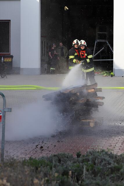 Die Siegendorfer Floriani luden die ganze Gemeinde ein, um sich ein Bild von der Einsatzfähigkeit der Wehr zu machen.