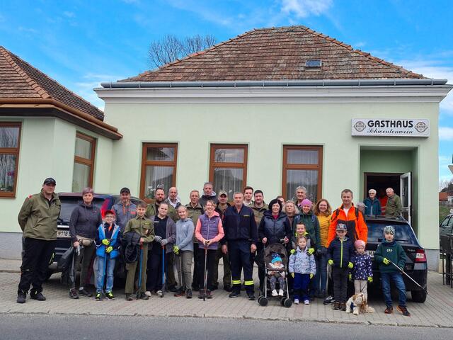 Nach der Flurreinigung wurden die Helfer zu einem Mittagessen eingeladen. | Foto: Stadtgemeinde Mattersburg