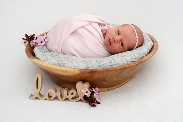 Malea

Geburtsdatum: 22.03.2024
Geburtszeit: 03:10 Uhr
Geburtsgröße: 50 cm
Geburtsgewicht: 3450g

Denise Hussinger aus Knittelfeld. | Foto: Baby Smile